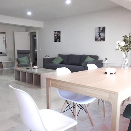 Carihuela Beach Suite Apartment Торремолинос Экстерьер фото