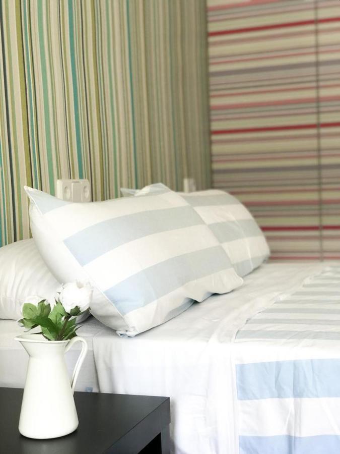 Carihuela Beach Suite Apartment Торремолинос Экстерьер фото
