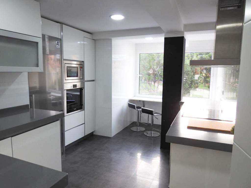 Carihuela Beach Suite Apartment Торремолинос Экстерьер фото